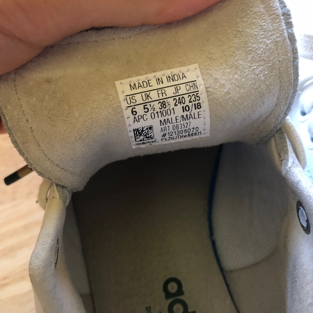 Adidas Stan Smith Sneakers *rare design* (Sz 7) - Picture 10 of 12